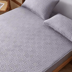 Feather Touch Quilted Bed Sheets With 2-Pillow Covers (Grey)