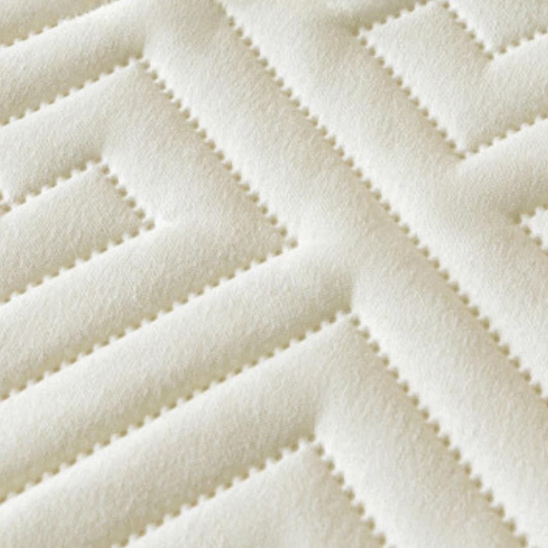 Feather Touch Quilted Bed Sheets With 2-Pillow Covers