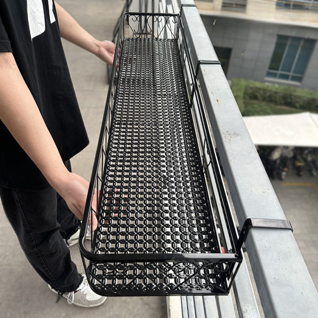 European Style Iron Balcony Hanging Flower Pot Rack