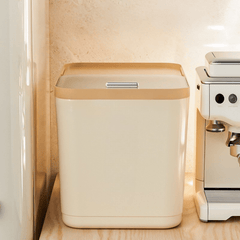 Durable Plastic Dry Food Storage Container with Push-Pull Lid