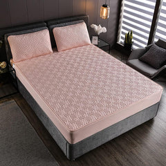 Feather Touch Quilted Bed Sheets With 2-Pillow Covers (Pink)