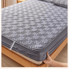 Feather Touch Quilted Bed Sheets With 2-Pillow Covers (Grey)