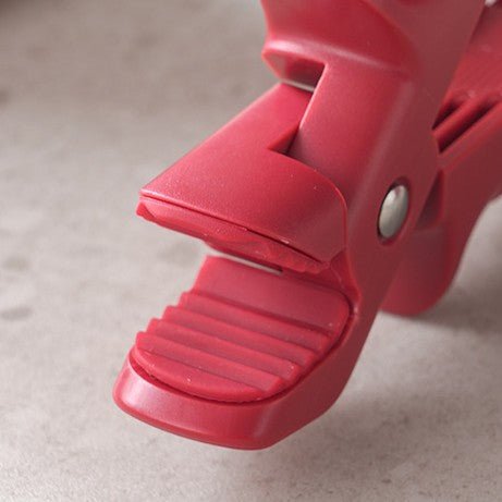 Dual Grip Silicone Multi-Angle Bowl Anti Scald Gripper