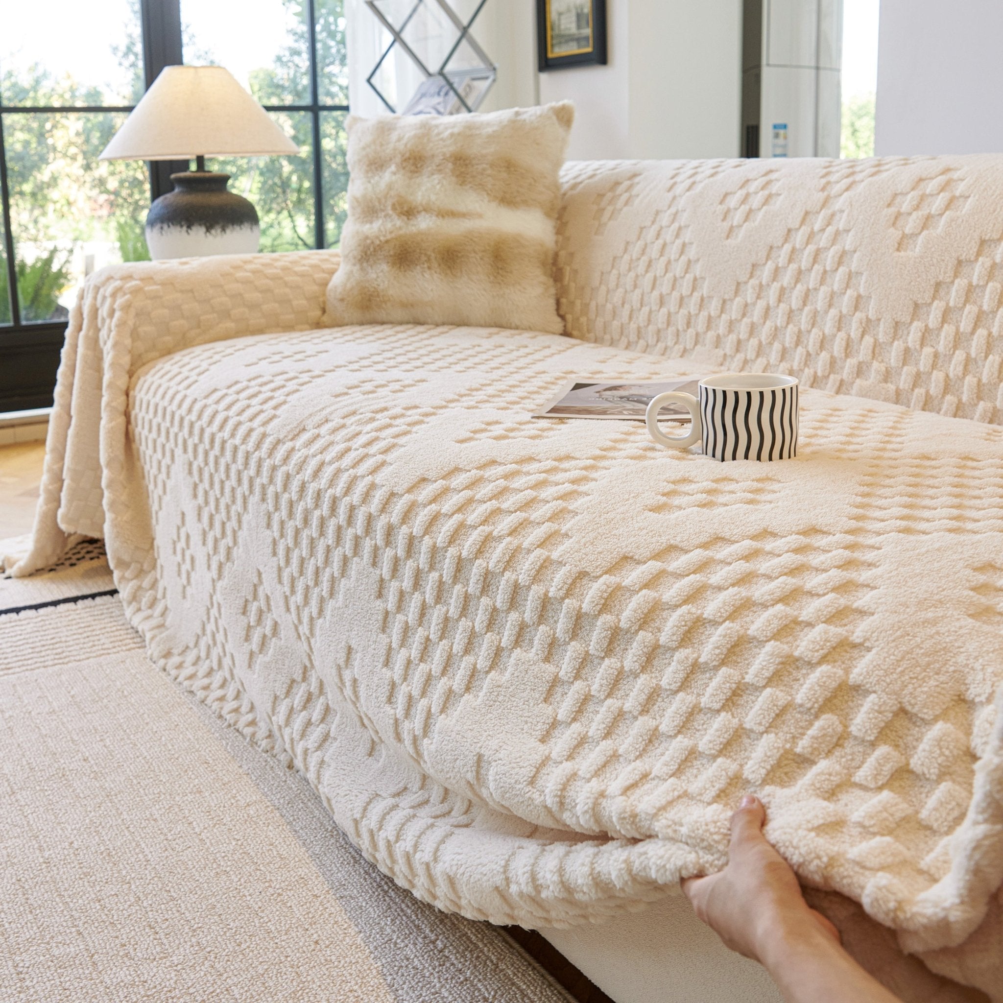 Elegant Plush Sofa Protector ThrowEM-SC-38
