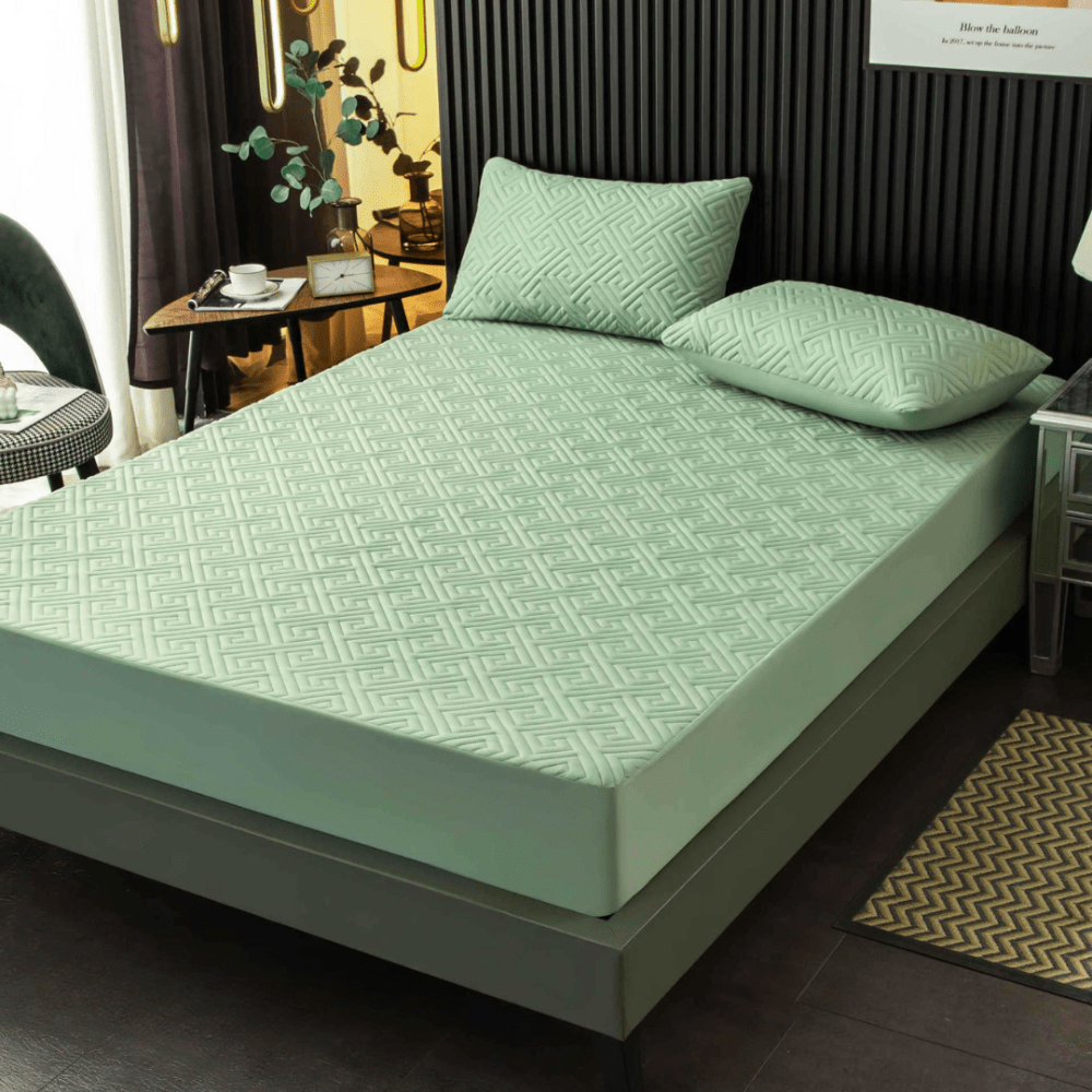Feather Touch Quilted Bed Sheets With 2-Pillow Covers